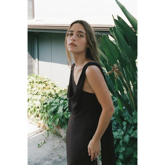 ZARA LIMITED EDITION ASYMMETRIC CAPE DRESS - Picture 4 of 7